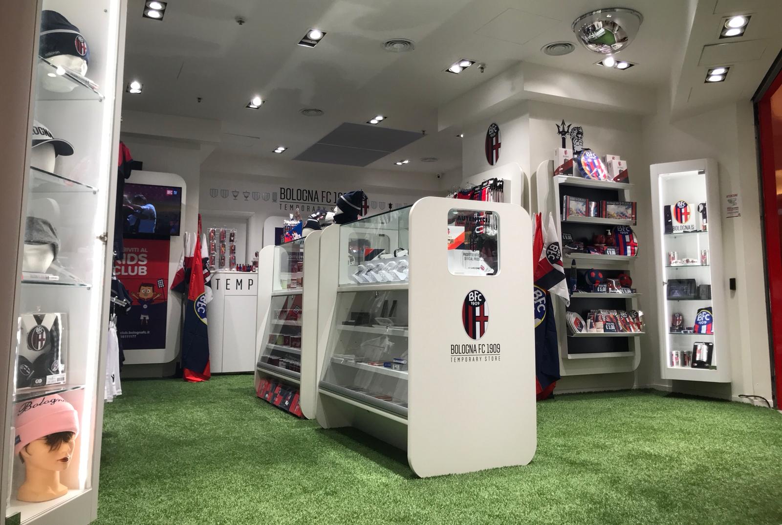 Domani alle 17 apre il Bologna Fc 1909 Temporary Store al Centro Lame Bolognafc