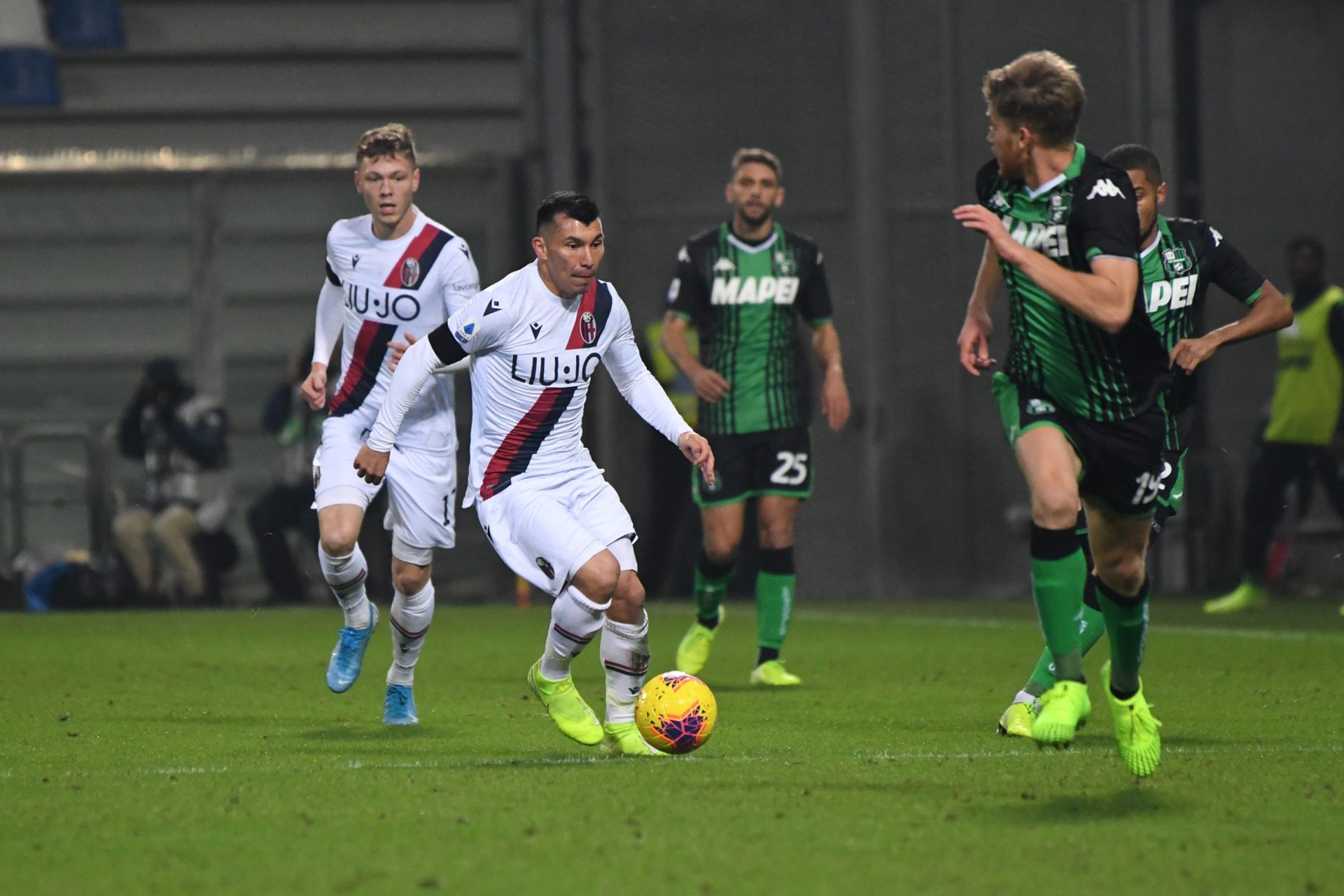 Sassuolo-Bologna / Sassuolo Bologna Le Parole Di Emilio De Leo Nel Post Partita : Muldur, chiriches, peluso (73′ ferrari), rogerio;